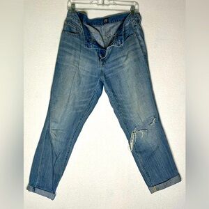 GAP low rise best girlfriend jeans size 6